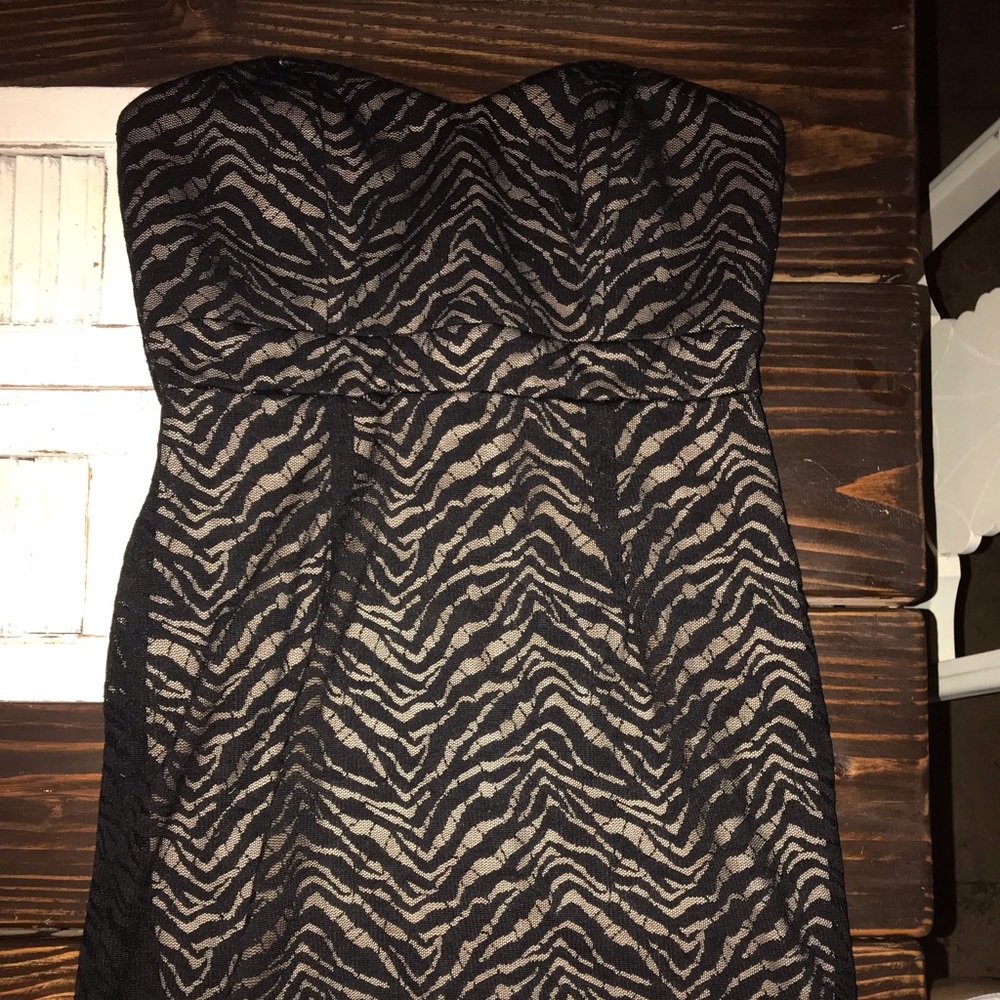 Strapless top